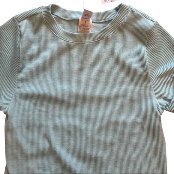 NWT Old Navy Seamless Top in Light Blue Size Extra Large (XL) - Picture 3 of 6